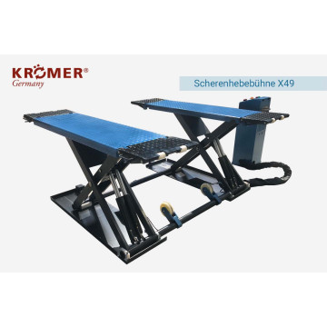 Scherenhebebühne mit Blauem Bedienpult